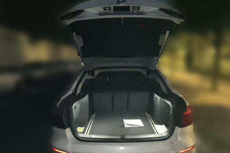 Used BMW 3 Series GT 2017 320i Sport Edition Trunk