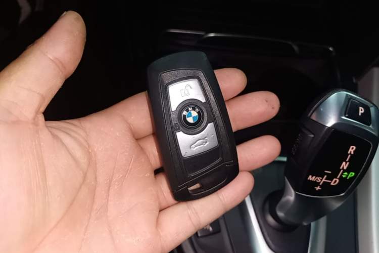 Used BMW 3 Series GT 2017 320i Sport Edition Vehicle Key