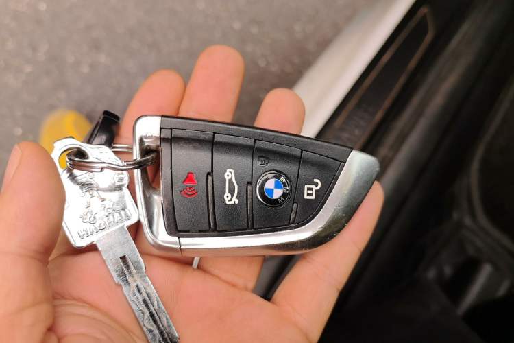 Used BMW 3 Series GT 2017 320i Sport Edition Vehicle Key
