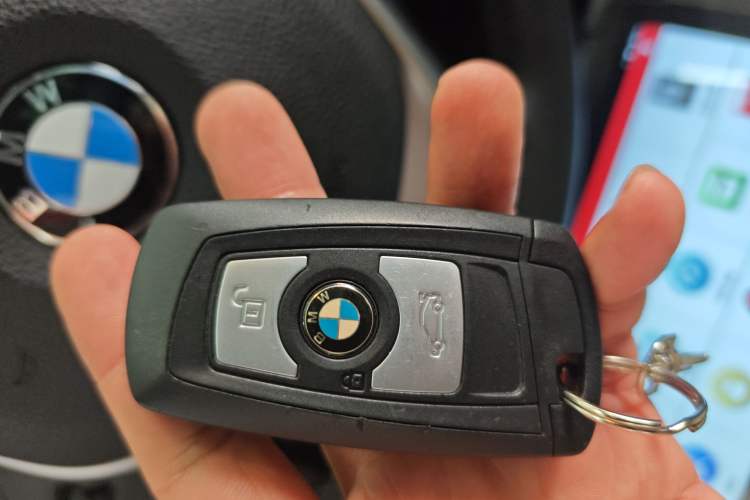 Used BMW 3 Series GT 2017 320i Sport Edition Vehicle Key