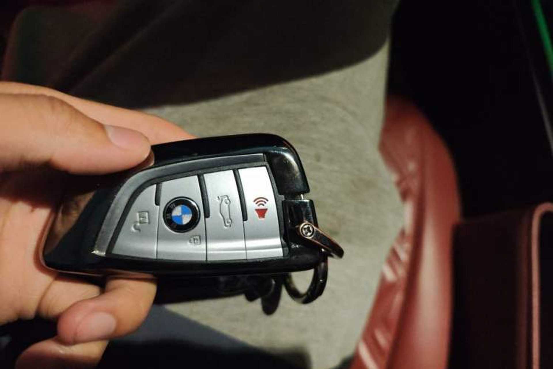 Used BMW 3 Series GT 2017 320i Sport Edition Vehicle Key