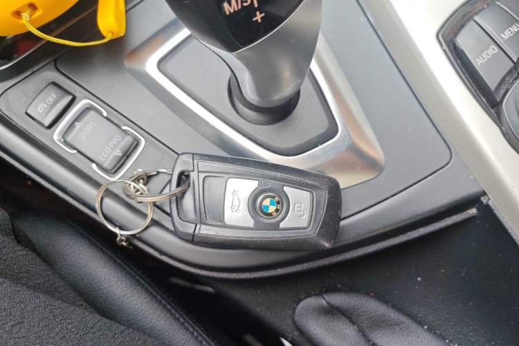 Used BMW 3 Series GT 2017 320i Sport Edition Vehicle Key
