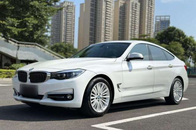 Used BMW 3 Series GT 2017 320i Luxury Design Package