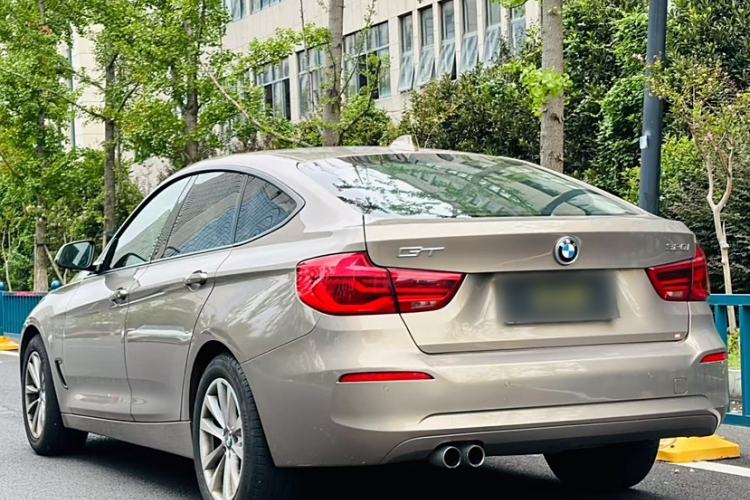 Used BMW 3 Series GT 2017 320i Sport Edition Exterior 2