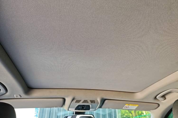 Used BMW 3 Series GT 2017 320i Sport Edition Headliner