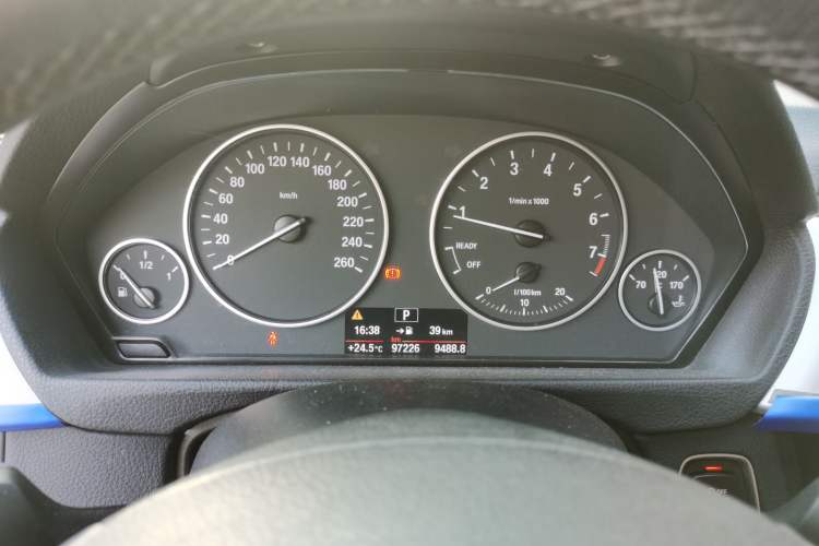 Used BMW 3 Series GT 2017 320i Sport Edition Instrument Cluster