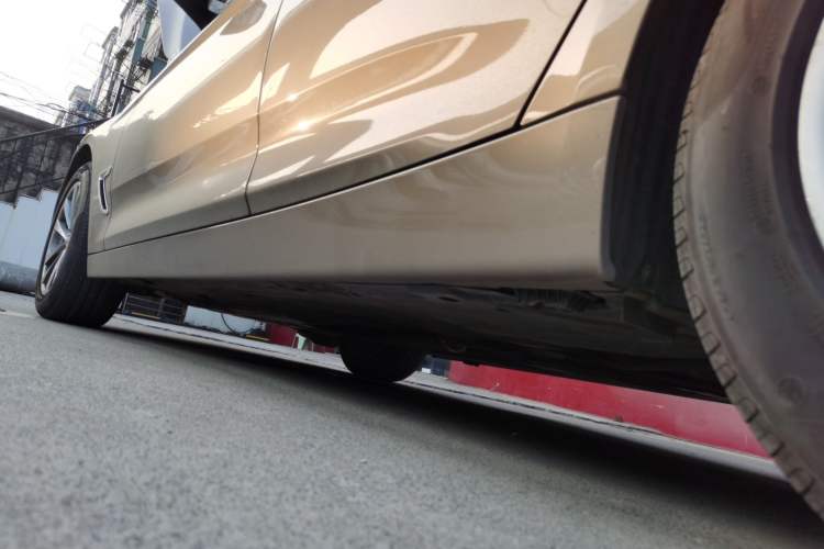 Used BMW 3 Series GT 2017 320i Sport Edition Left Side Sill