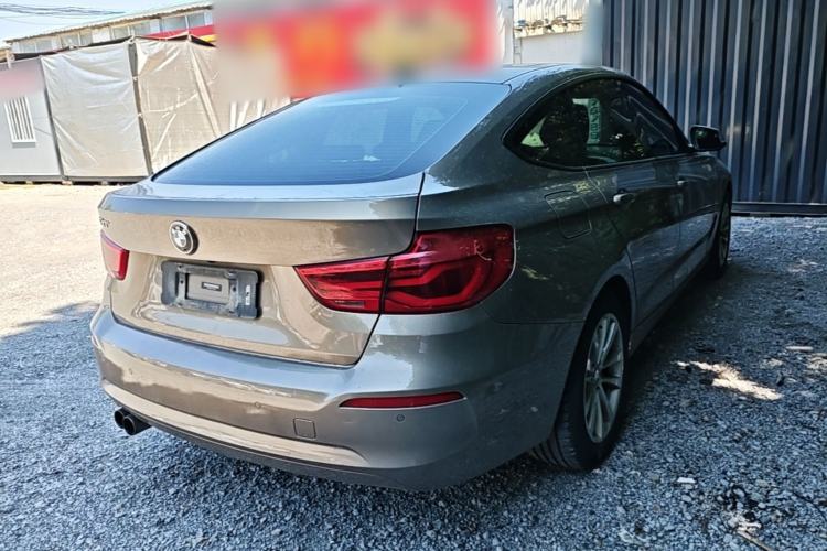 Used BMW 3 Series GT 2017 320i Sport Edition Rear Right 45 Deg