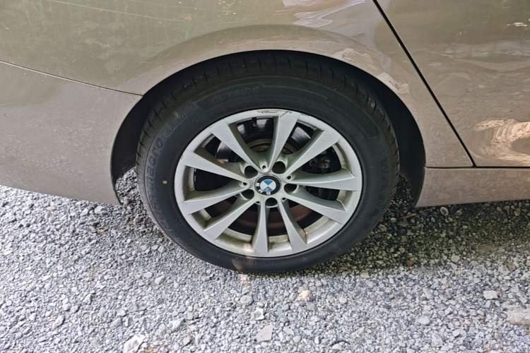 Used BMW 3 Series GT 2017 320i Sport Edition Right Rear Wheel Hub