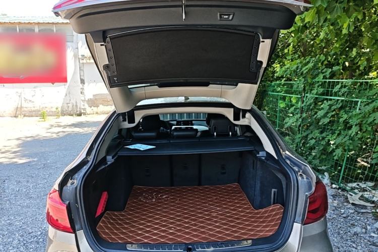 Used BMW 3 Series GT 2017 320i Sport Edition Trunk