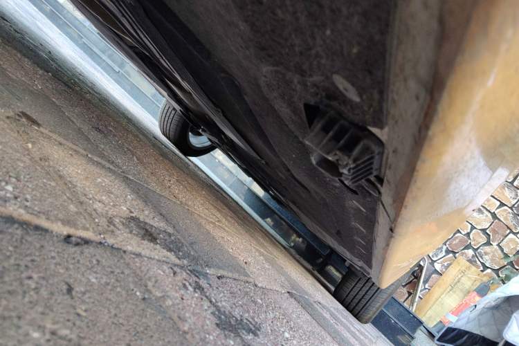 Used BMW 3 Series GT 2018 320i Sport Edition Chassis Front Left