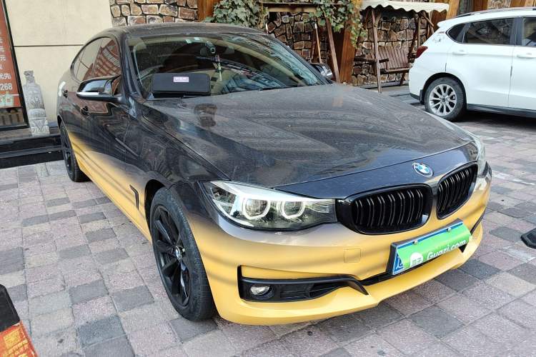 Used BMW 3 Series GT 2018 320i Sport Edition Front Right 45 Deg
