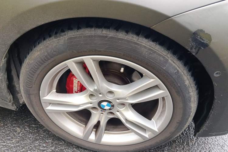 Used BMW 3 Series GT 2018 320i M Sport Edition Right Front Wheel Hub
