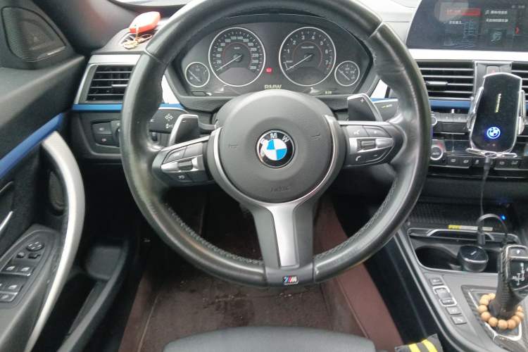 Used BMW 3 Series GT 2018 320i M Sport Edition Steering Wheel