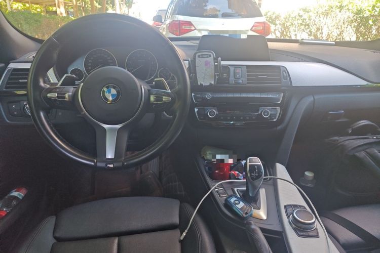 Used BMW 3 Series GT 2018 320i M Sport Edition Center Console