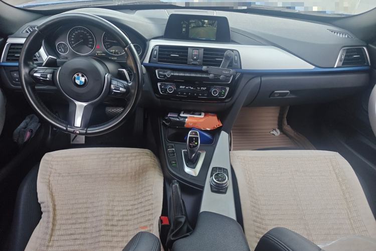 Used BMW 3 Series GT 2018 320i M Sport Edition Center Console