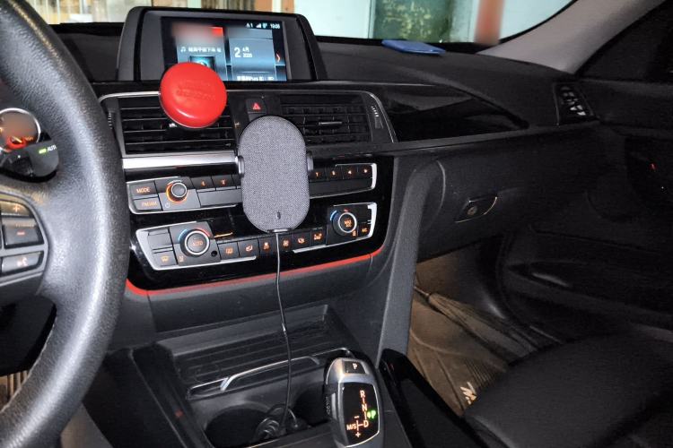 Used BMW 3 Series GT 2018 320i Sport Edition Center Console