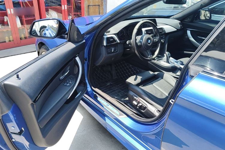 Used BMW 3 Series GT 2018 320i M Sport Edition Driver Seat