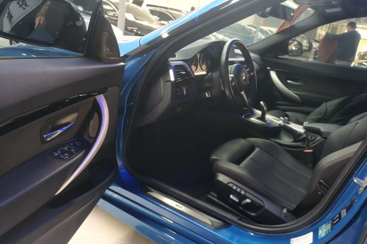 Used BMW 3 Series GT 2018 320i M Sport Edition Driver Seat