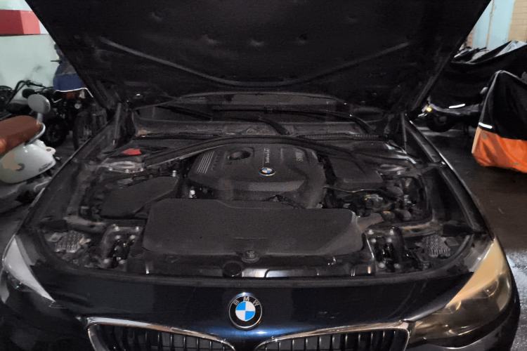 Used BMW 3 Series GT 2018 320i Sport Edition Engine Bay