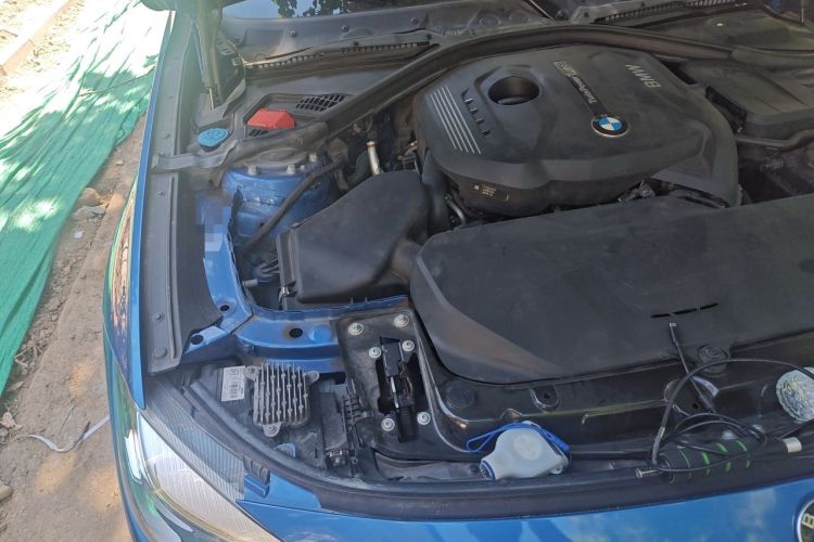 Used BMW 3 Series GT 2018 320i M Sport Edition Engine Bay Right