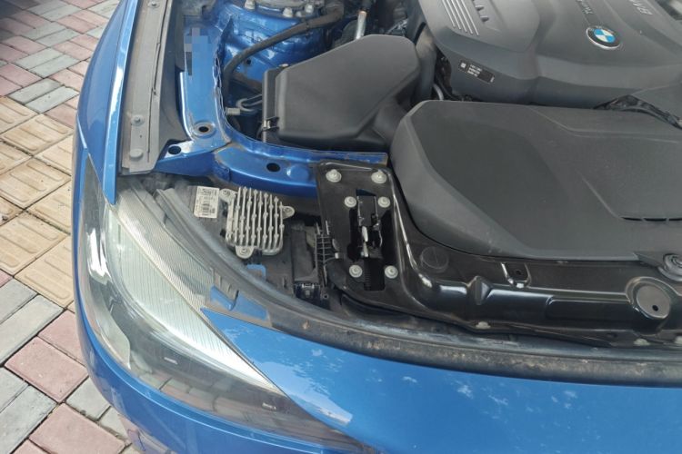 Used BMW 3 Series GT 2018 320i M Sport Edition Engine Bay Right