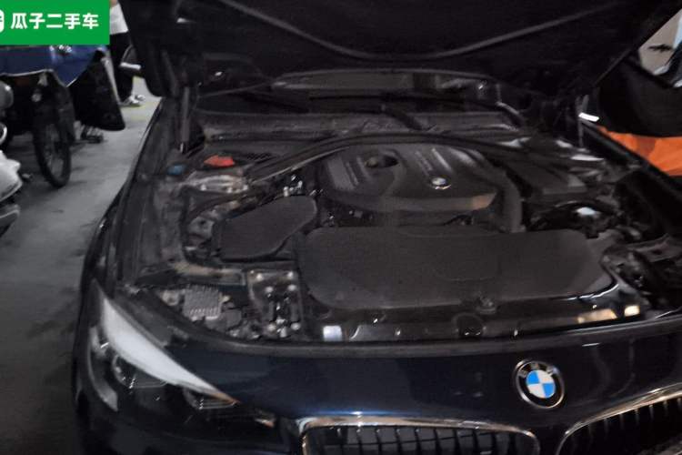 Used BMW 3 Series GT 2018 320i Sport Edition Engine Bay Right