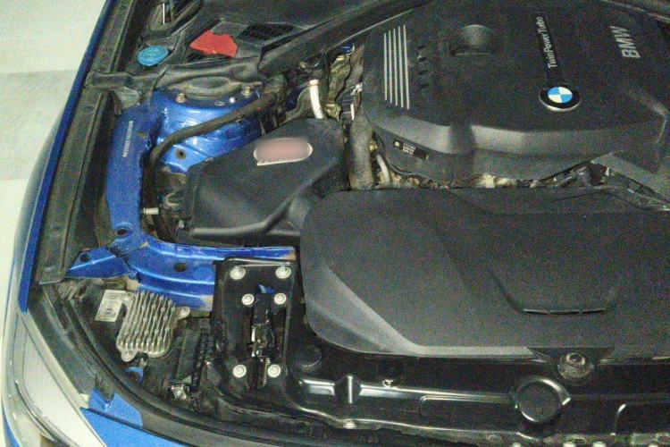 Used BMW 3 Series GT 2018 330i xDrive M Sport Edition Engine Bay Right