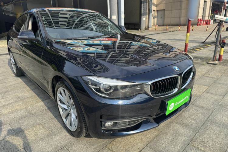 Used BMW 3 Series GT 2018 320i Sport Edition Exterior 1