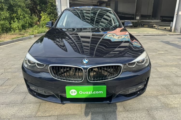 Used BMW 3 Series GT 2018 320i Sport Edition Exterior 3