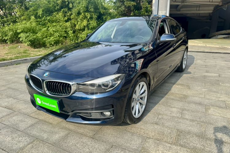 Used BMW 3 Series GT 2018 320i Sport Edition Exterior 4