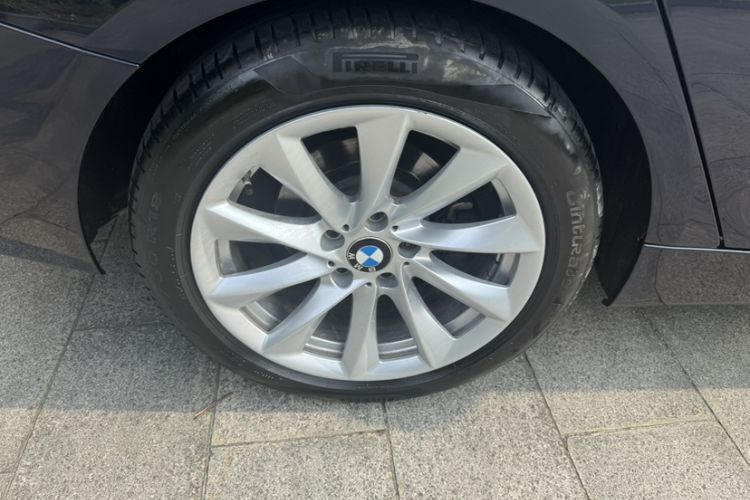 Used BMW 3 Series GT 2018 320i Sport Edition Exterior 7