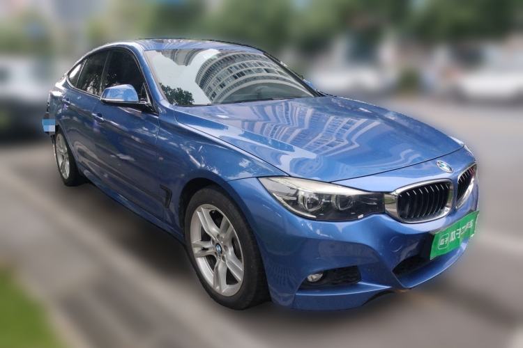 Used BMW 3 Series GT 2018 320i M Sport Edition Front Right 45 Deg