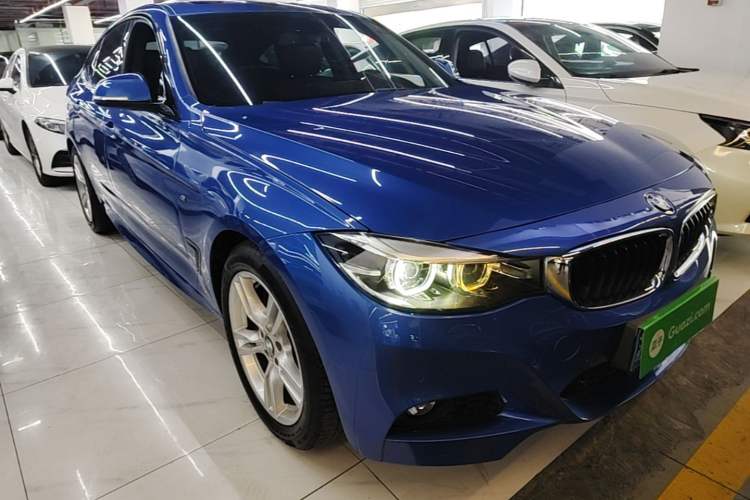 Used BMW 3 Series GT 2018 320i M Sport Edition Front Right 45 Deg