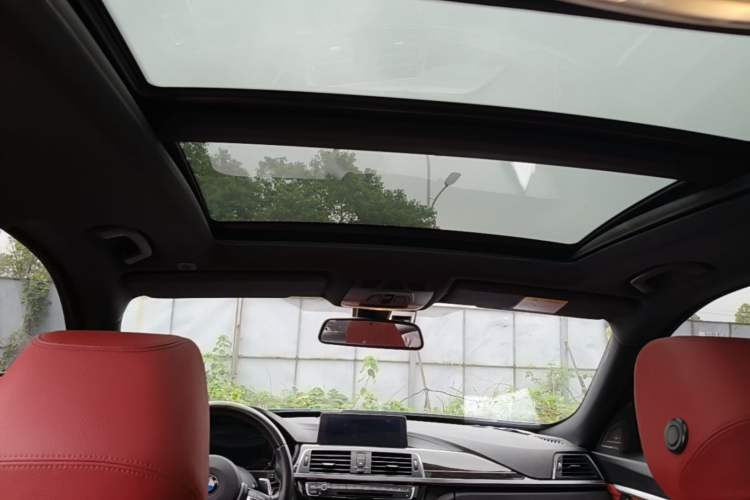 Used BMW 3 Series GT 2018 330i xDrive M Sport Edition Headliner