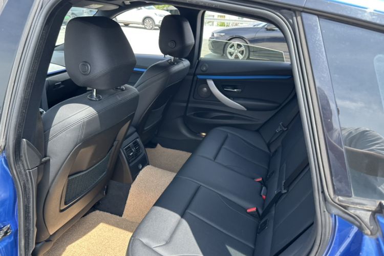 Used BMW 3 Series GT 2018 320i M Sport Edition Interior 1