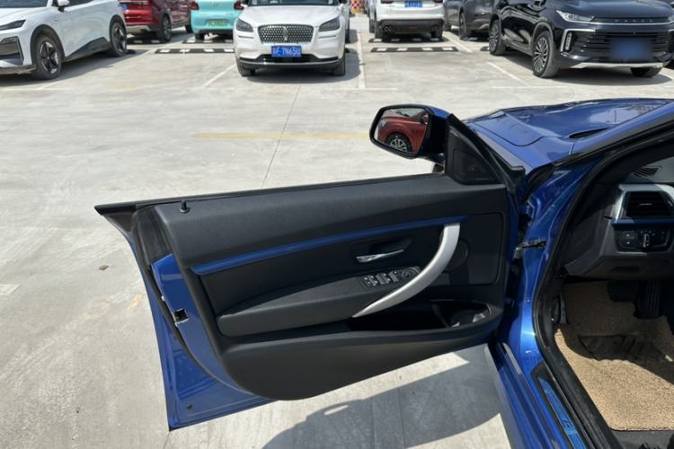 Used BMW 3 Series GT 2018 320i M Sport Edition Interior 2