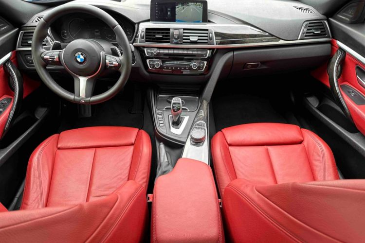 Used BMW 3 Series GT 2018 330i xDrive M Sport Edition Interior 4