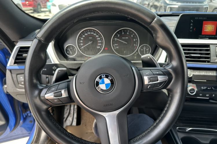 Used BMW 3 Series GT 2018 320i M Sport Edition Interior 4