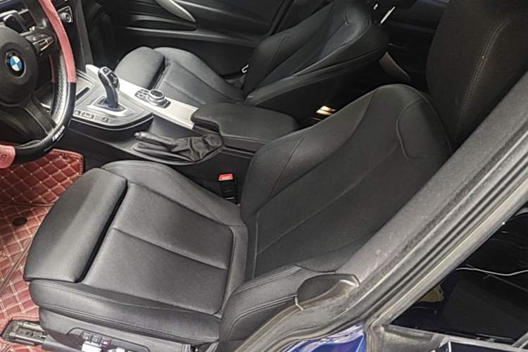 Used BMW 3 Series GT 2018 320i M Sport Edition Left Front Seat