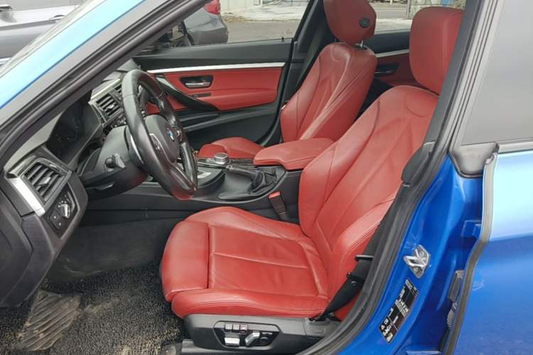 Used BMW 3 Series GT 2018 330i xDrive M Sport Edition Left Front Seat