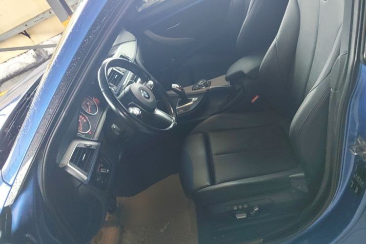 Used BMW 3 Series GT 2018 320i M Sport Edition Left Front Seat