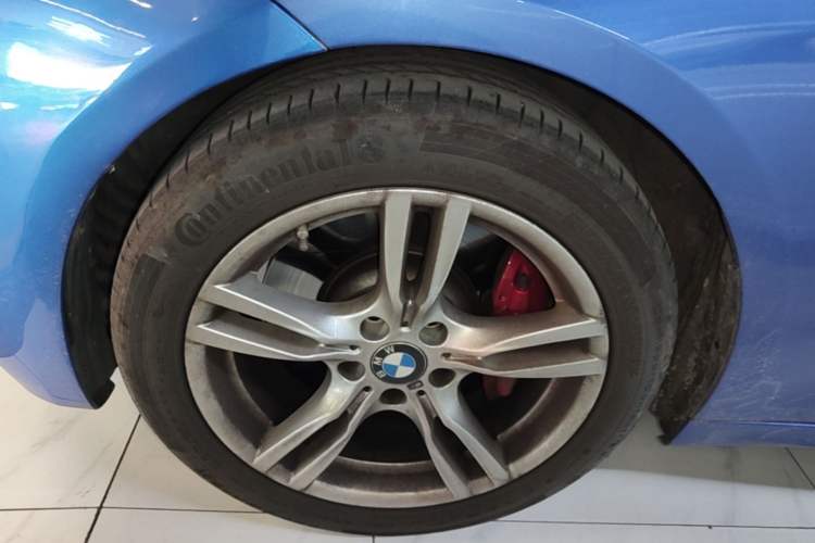 Used BMW 3 Series GT 2018 320i M Sport Edition Left Front Wheel Hub
