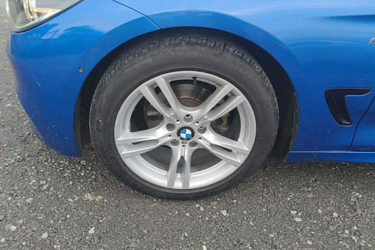Used BMW 3 Series GT 2018 320i Sport Edition Left Front Wheel Hub