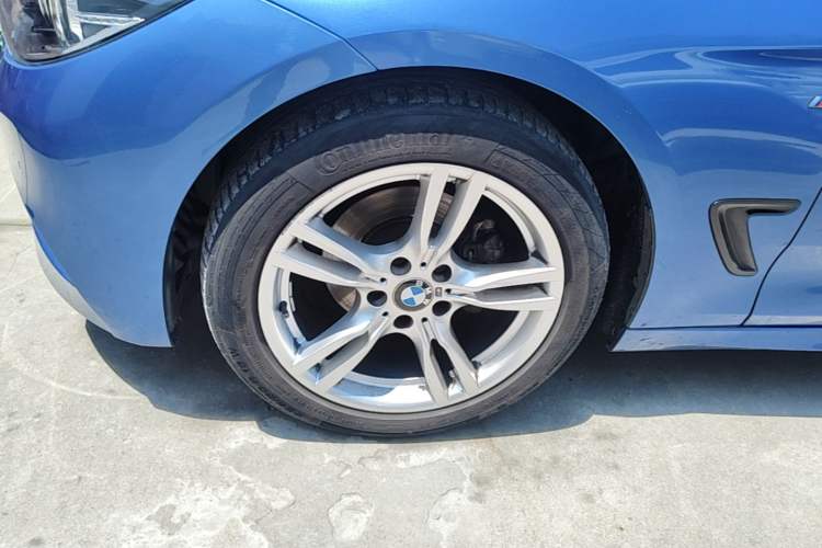 Used BMW 3 Series GT 2018 320i M Sport Edition Left Front Wheel Hub
