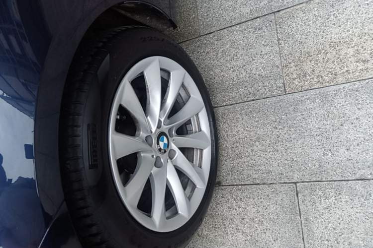 Used BMW 3 Series GT 2018 320i Sport Edition Left Front Wheel Hub
