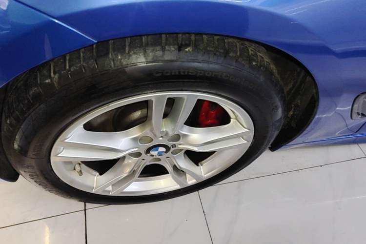 Used BMW 3 Series GT 2018 320i M Sport Edition Left Front Wheel Hub