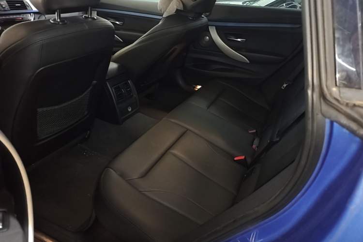 Used BMW 3 Series GT 2018 320i M Sport Edition Left Rear Seat