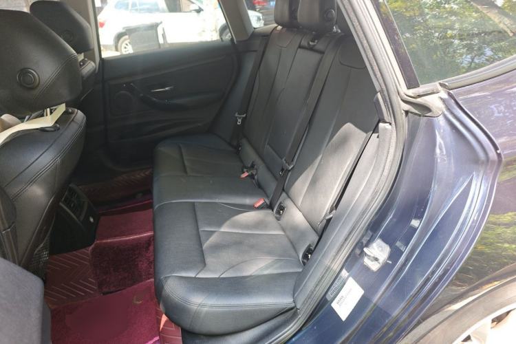 Used BMW 3 Series GT 2018 320i Sport Edition Left Rear Seat