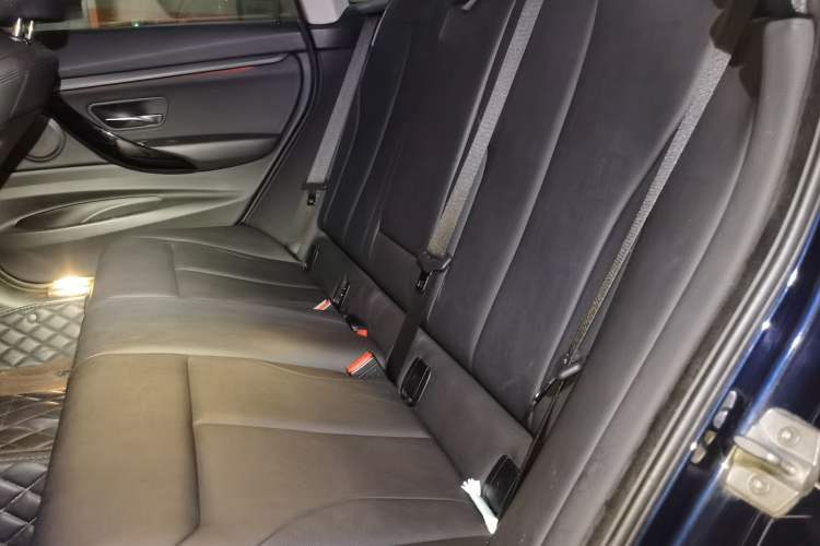 Used BMW 3 Series GT 2018 320i Sport Edition Left Rear Seat